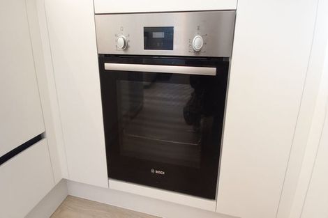 Photo of property in 2 Meenas Place, Cable Bay, 0420