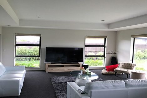 Photo of property in 33 Winfield Drive, Wigram, Christchurch, 8042