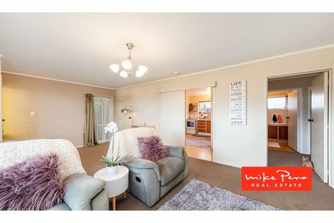 Photo of property in 1/17 Ballater Place, Highland Park, Auckland, 2010