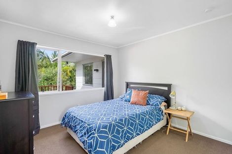 Photo of property in 1/325 Triangle Road, Massey, Auckland, 0614