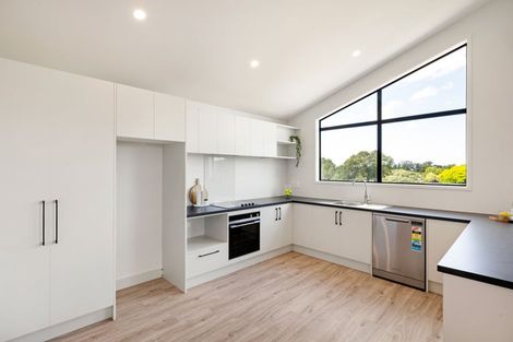 Photo of property in 4/3 Huia Avenue, Forest Lake, Hamilton, 3200