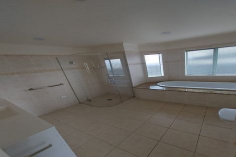 Photo of property in 92 Whangaparaoa Road, Red Beach, 0932