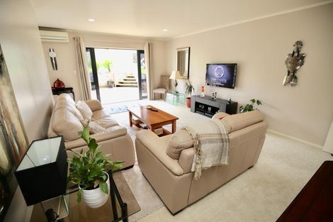 Photo of property in 215 Grandview Road, Grandview Heights, Hamilton, 3200