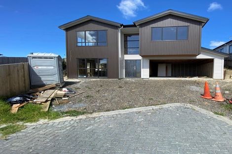 Photo of property in 23 Merv Clarke Lane, Massey, Auckland, 0614