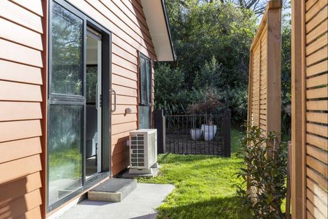 Photo of property in 11 Winnie Close, Acacia Bay, Taupo, 3330