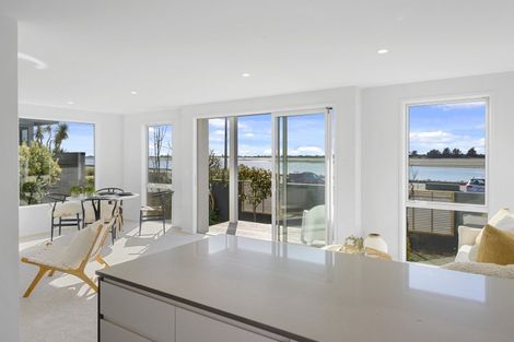 Photo of property in 1/19 Beachville Road, Redcliffs, Christchurch, 8081
