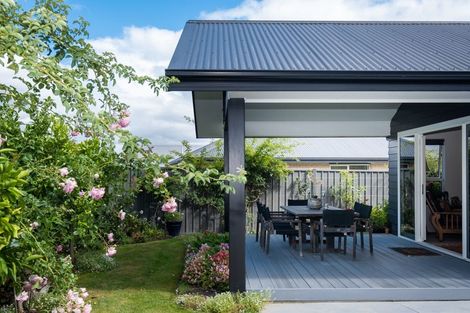 Photo of property in 26 Whakatomo Place, Havelock North, 4130