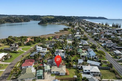 Photo of property in 27 Ohiwa Parade, Ohope, 3121