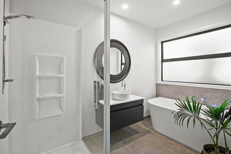 Photo of property in 4 Puni Street, Fitzroy, New Plymouth, 4312