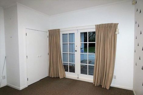 Photo of property in 5 Woodmancote Road, Khandallah, Wellington, 6035