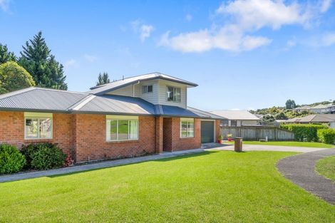Photo of property in 16 Matuhi Street, Waikanae, 5036