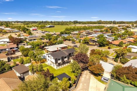 Photo of property in 12 Banks Place, Rangiora, 7400