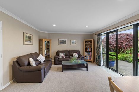 Photo of property in 5 Chesterton Drive, Leamington, Cambridge, 3432