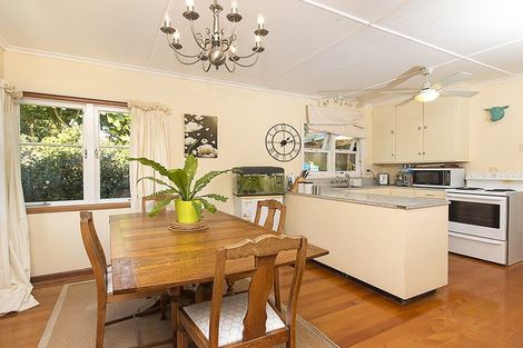 Photo of property in 8 Beach Road, Glenbrook, Waiuku, 2681