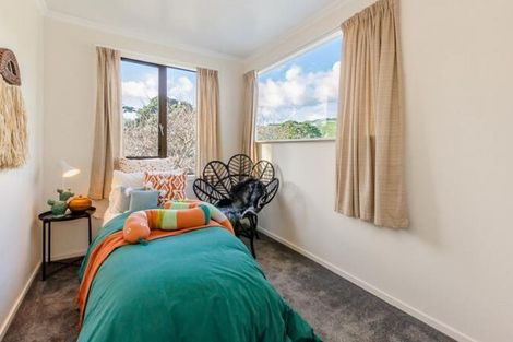 Photo of property in 28 Forest Road, Raumati South, Paraparaumu, 5032