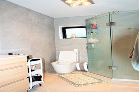 Photo of property in 17c Lavery Place, Sunnynook, Auckland, 0632