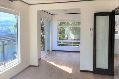 Photo of property in 10 Compass Way, Whitby, Porirua, 5024