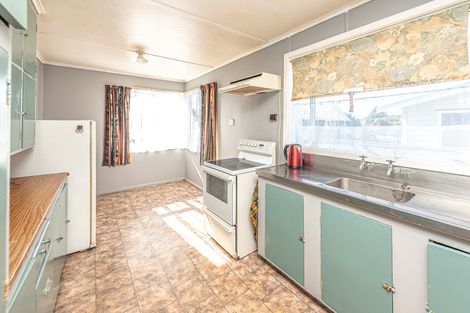 Photo of property in 54 Harper Street, Gonville, Whanganui, 4501