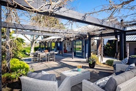 Photo of property in 35 Waimarama Road, Havelock North, 4294