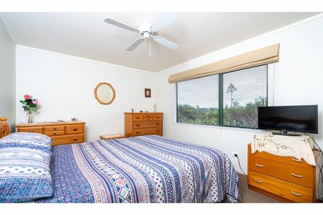 Photo of property in 80 Puke Road, Kumeu, 0891