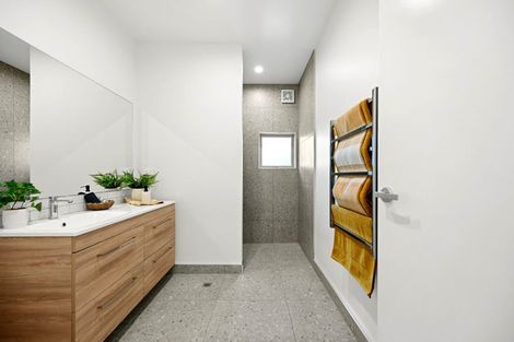 Photo of property in 4/24 Pickering Crescent, Chedworth, Hamilton, 3210