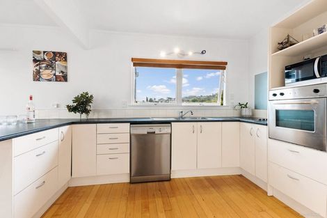 Photo of property in 40 Chequers Avenue, Glenfield, Auckland, 0629