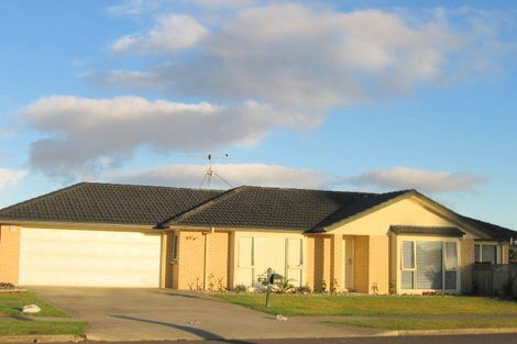 Photo of property in 88 Burswood Drive, Burswood, Auckland, 2013