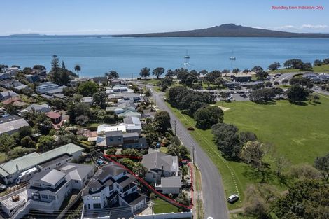 Photo of property in 20 Seabreeze Road, Narrow Neck, Auckland, 0624