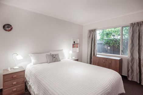 Photo of property in 5 Kingsgate Row, Havelock North, 4130