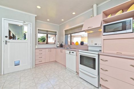 Photo of property in 12 David Avenue, Hillpark, Auckland, 2102