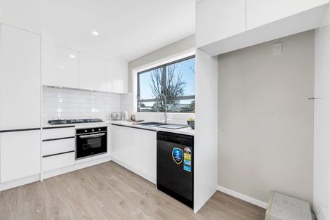 Photo of property in 4 Burlington Place, Manurewa, Auckland, 2102