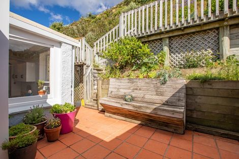 Photo of property in 90 Owhiro Bay Parade, Owhiro Bay, Wellington, 6023