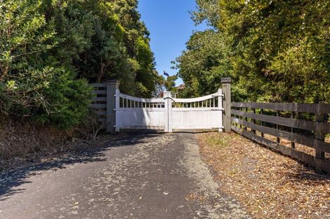 Photo of property in 529 South Road, Omata, New Plymouth, 4374