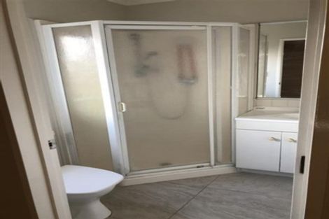 Photo of property in 27 Sheriff Place, Randwick Park, Auckland, 2105