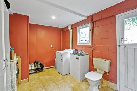 Photo of property in 62 Clawton Street, Westown, New Plymouth, 4310