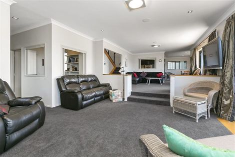 Photo of property in 6 Harbourside Way, Welcome Bay, Tauranga, 3112