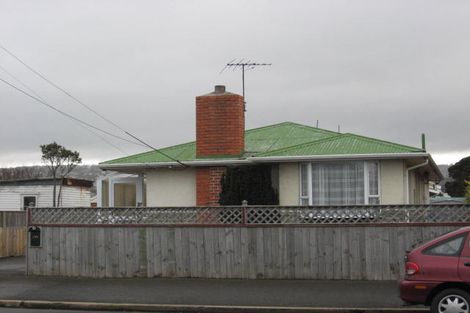 Photo of property in 132 Bay View Road, South Dunedin, Dunedin, 9012
