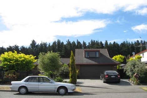 Photo of property in 153 Royal Park Drive, Parklands, Christchurch, 8083