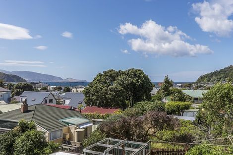 Photo of property in 167 Sutherland Road, Lyall Bay, Wellington, 6022