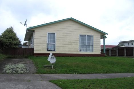 Photo of property in 3 Colonial Place, Kelvin Grove, Palmerston North, 4414