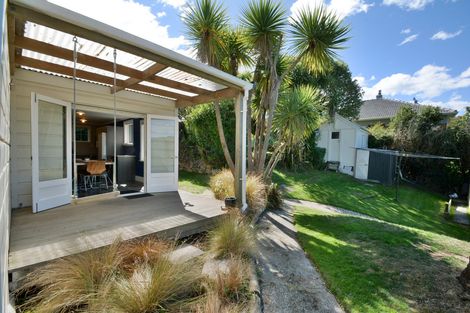 Photo of property in 14 Wanaka Street, Ravensbourne, Dunedin, 9022