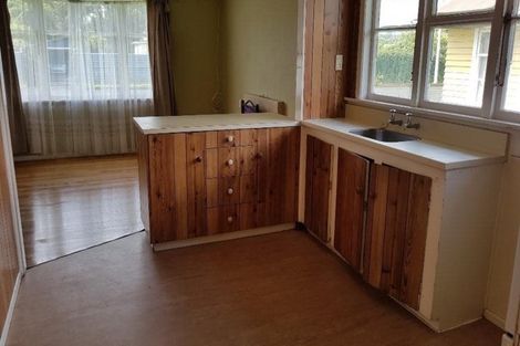 Photo of property in 6 Hadfield Street, Beach Haven, Auckland, 0626