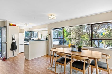 Photo of property in 10a Stillwater Crescent, Stillwater, Silverdale, 0993