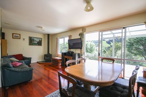 Photo of property in 4 Paparoa Station Road, Paparoa, 0571