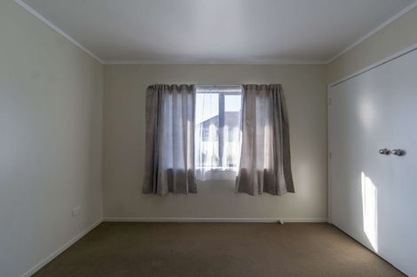 Photo of property in 12 Douglas Crescent, Fairfield, Hamilton, 3214