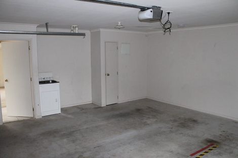 Photo of property in 14 Fitchburg Place, Mangere, Auckland, 2022