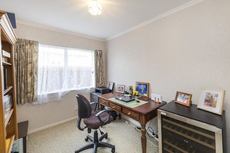 Photo of property in 23 Rangitira Avenue, Palmerston North, 4414