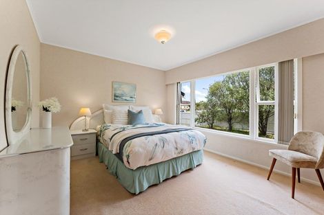 Photo of property in 8 Sorrel Crescent, Bucklands Beach, Auckland, 2012