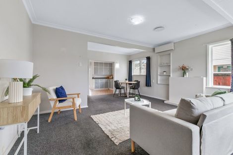 Photo of property in 33 Bowen Street, Levin, 5510