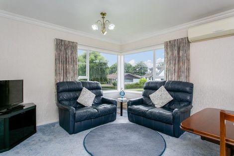 Photo of property in 31 Sheridan Crescent, Leamington, Cambridge, 3432